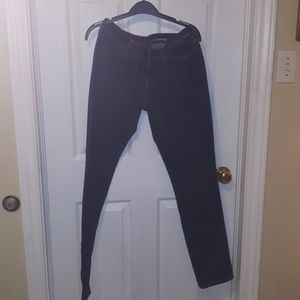 LADIES GUESS JEANS